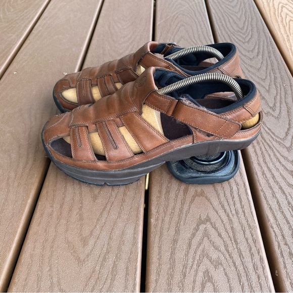 Z Coil Breeze Sandal - Picture 2 of 10
